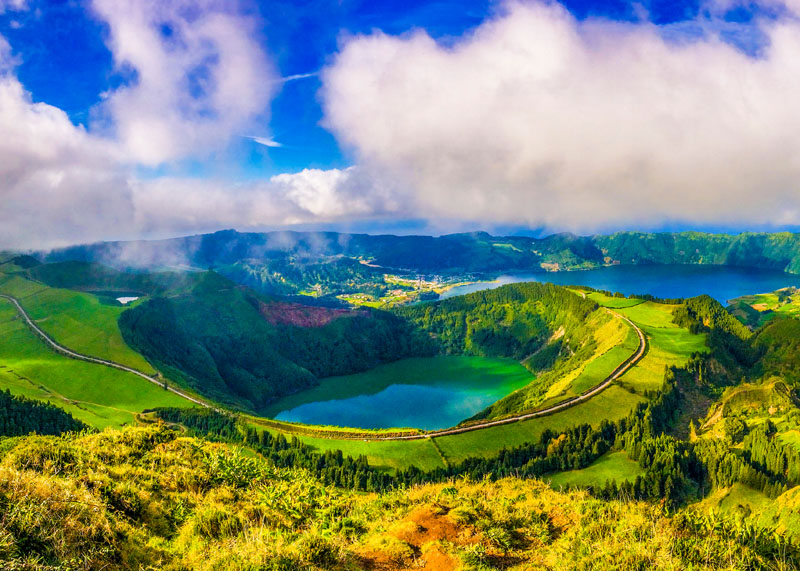 Archipel des Açores - Volcan Sete Cidades, lac bleu et lac vert