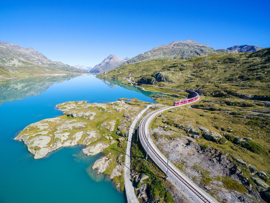 Bernina Express, Suisse © Shutterstock